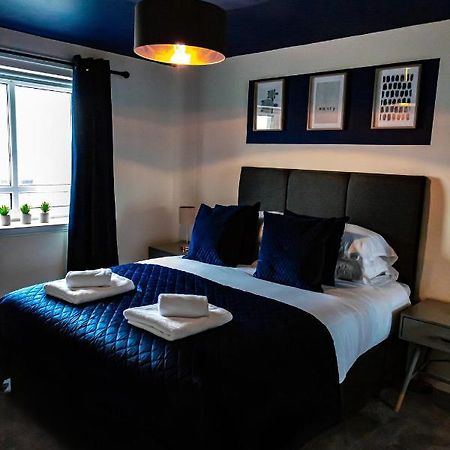 The Marine - Balcony - Beach View - Coorie Doon Stays Ayr Exteriér fotografie